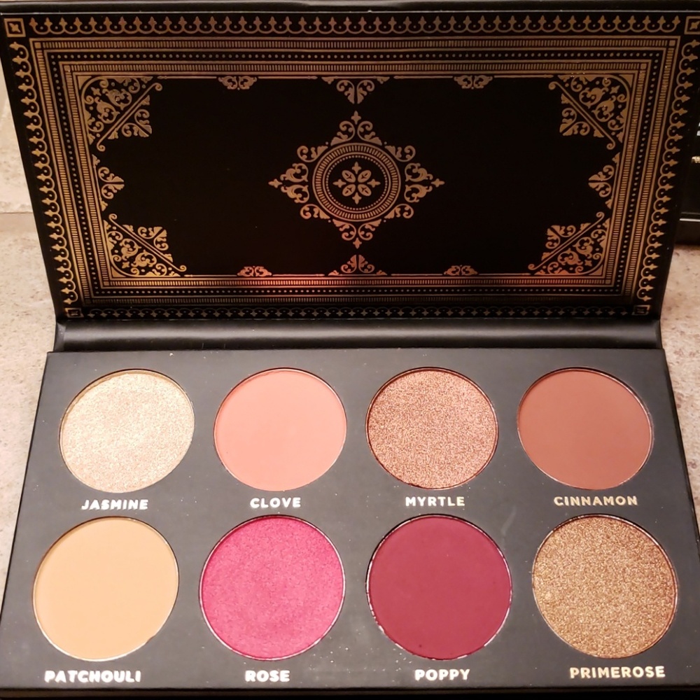 Ace Beaute' Grandiose Pallet